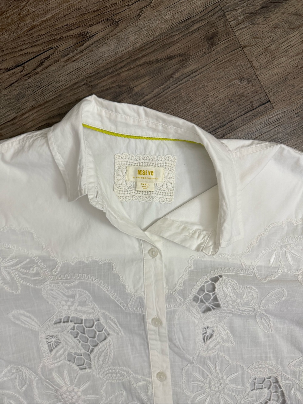 Maeve by Anthropologie White Embroidered Cutwork Button Down Shirt - Picture 3 of 11